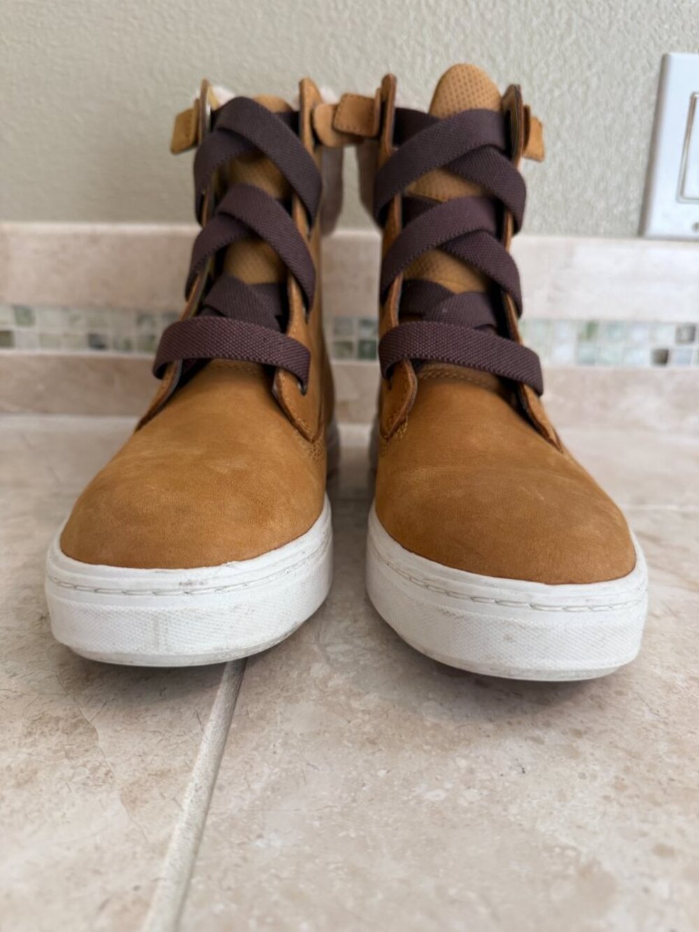 Timberland Women's Bria faux fur-lined high-top sneakers boots Size 8.5 - Picture 9 of 12